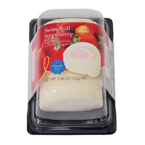 STRAWBERRY SWISS ROLL